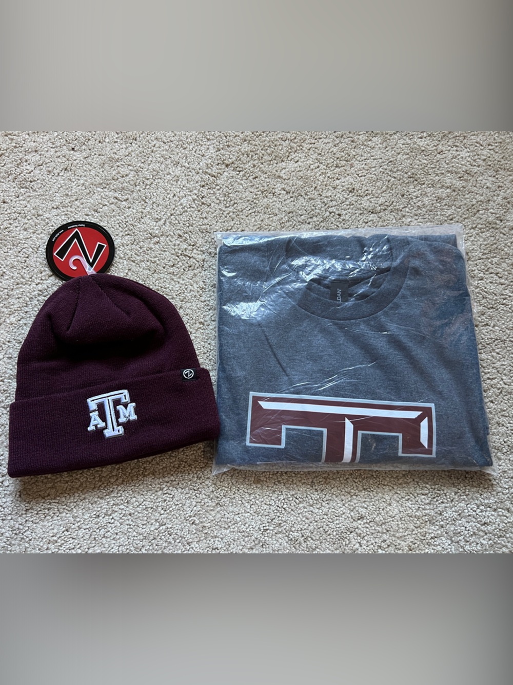 Texas A&M man Tshirt (XL)+ Beanie